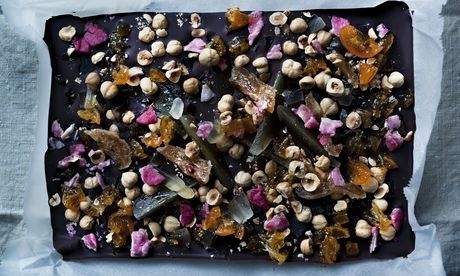 Chocolate fruit and nut crisp