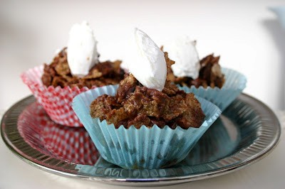 Chocolate fruit and nut crispy cakes 