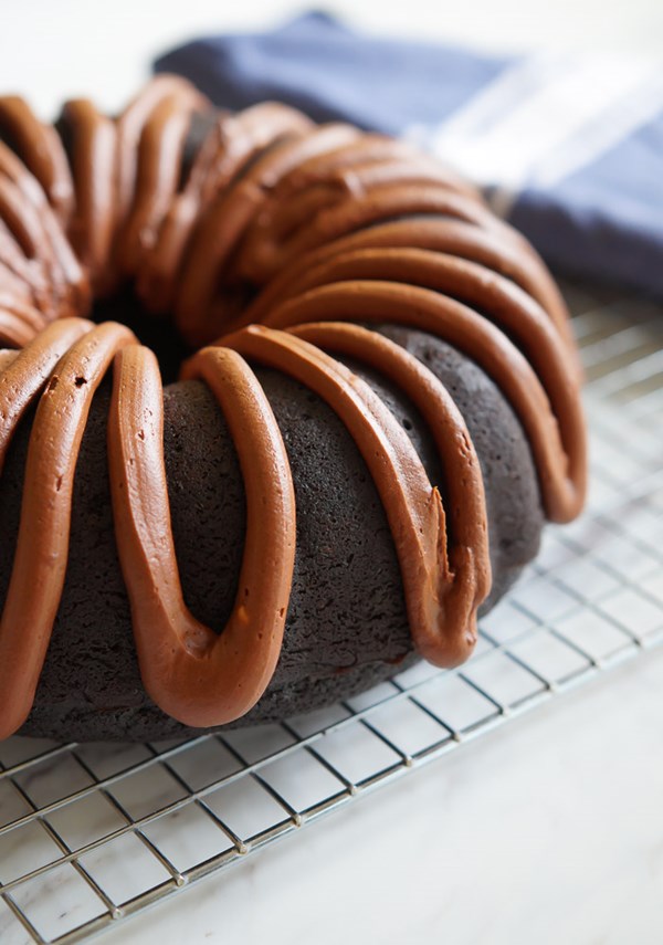 Chocolate fudge bundt cake