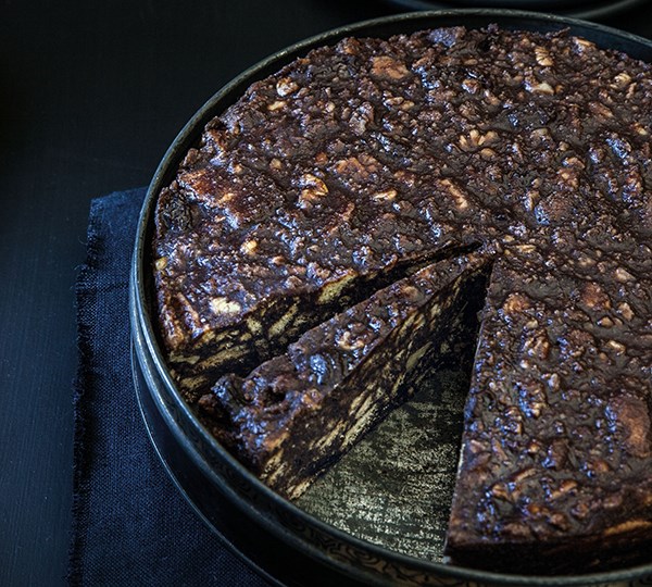 Chocolate fudge slice