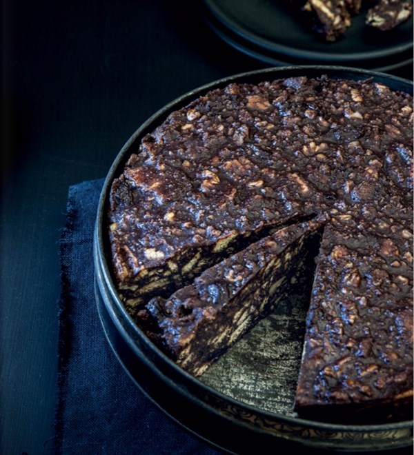 Chocolate fudge slice