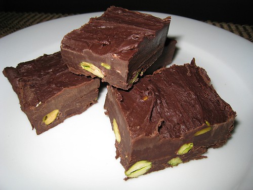 Chocolate fudge with pistachios