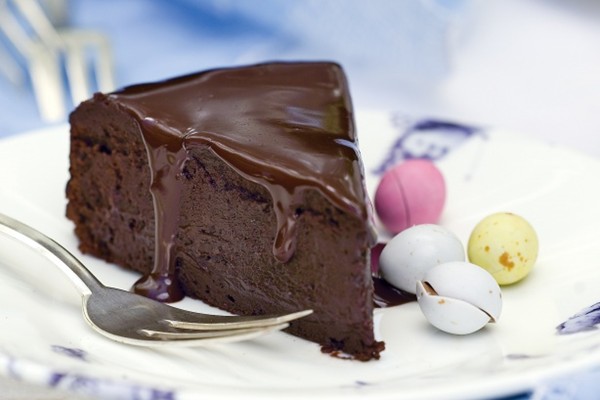 Chocolate ganache cake
