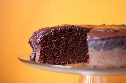 Chocolate gingerbread cake