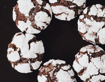 Chocolate hazelnut crinkle cookies