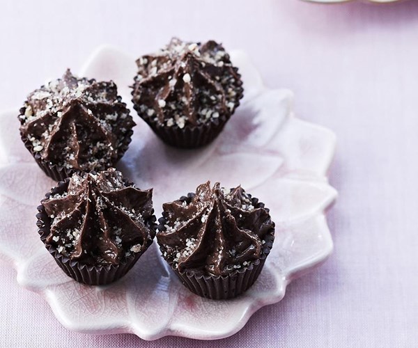 Chocolate hazelnut cups