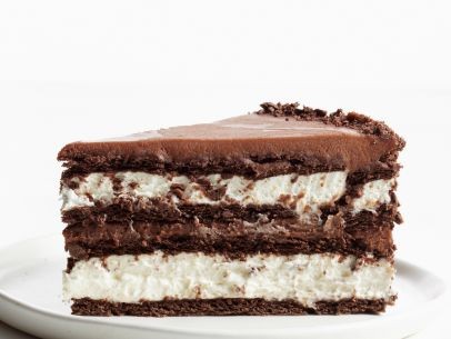Chocolate-hazelnut icebox cake