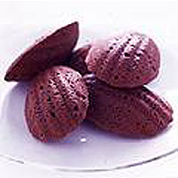 Chocolate honey madeleines 