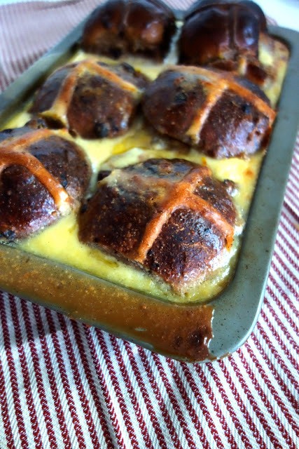 Chocolate hot cross bun pudding