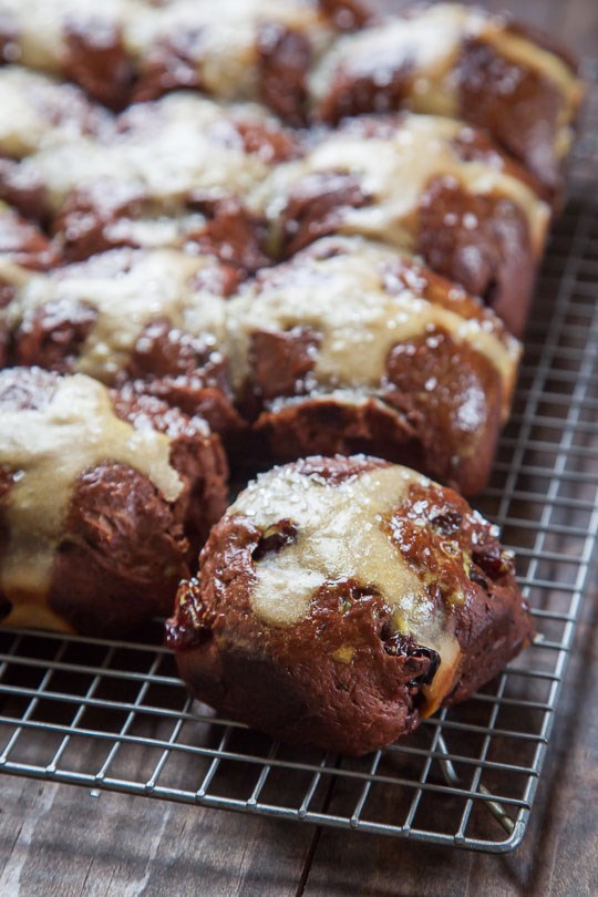 Chocolate hot cross buns