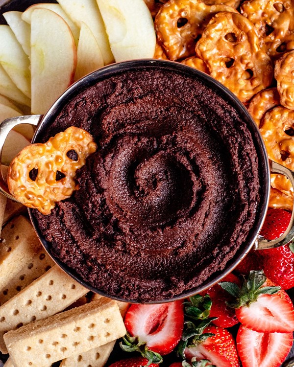 Chocolate hummus