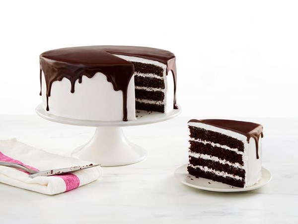 https://716f24d81edeb11608aa-99aa5ccfecf745e7cf976b37d172ce54.ssl.cf1.rackcdn.com/chocolate-layer-cake-with-swiss-2859943l1.jpg