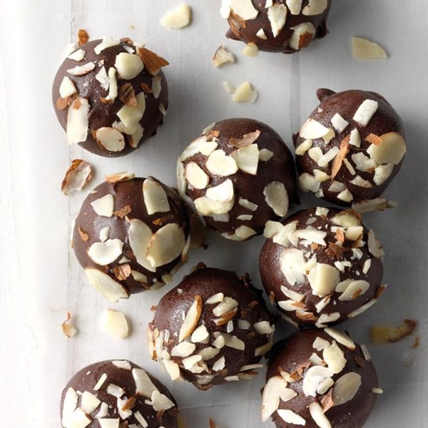 Chocolate lebkuchen cherry balls
