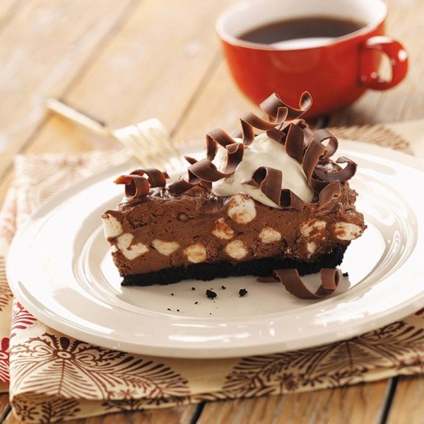 Chocolate mallow pie