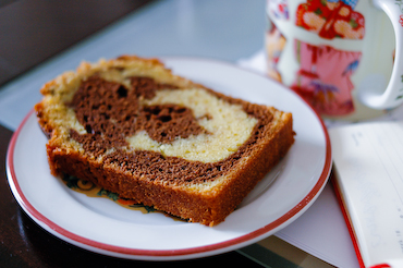 Chocolate marble cake