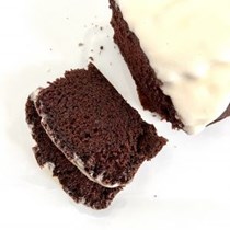 Chocolate-mayonnaise loaf cake