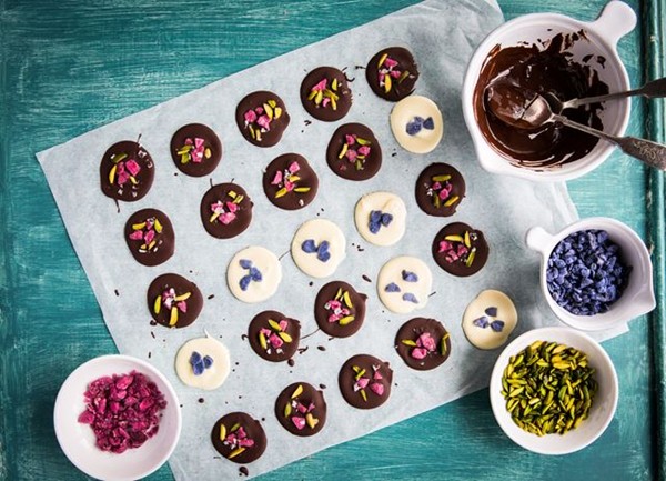 Chocolate mendiants