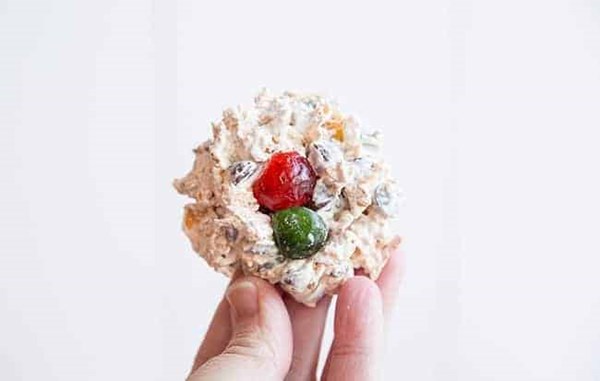 Chocolate meringue corn cereal cookies