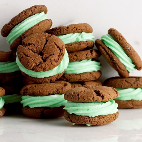 Chocolate mint sandwich cookies