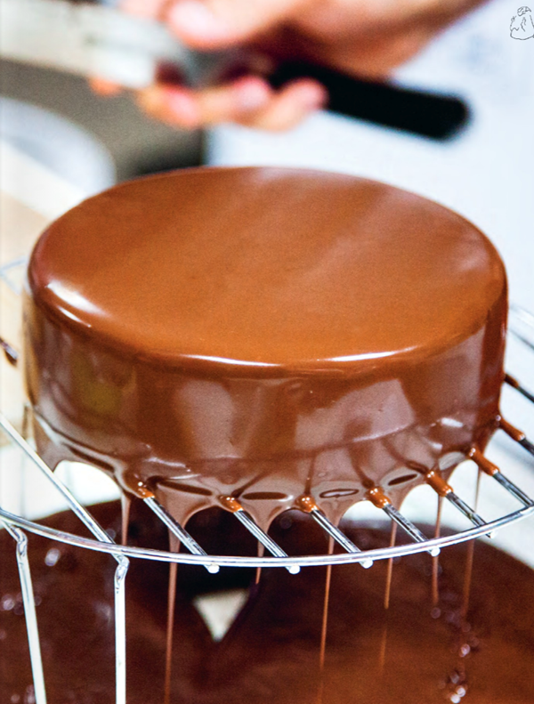 Chocolate mirror glaze