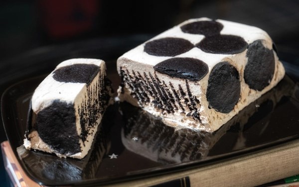 Chocolate mocha refrigerator cake