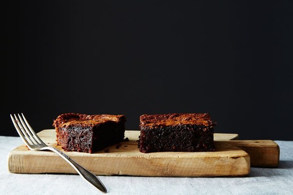 Chocolate mochi snack cake