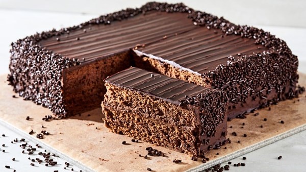 Chocolate mousse cake