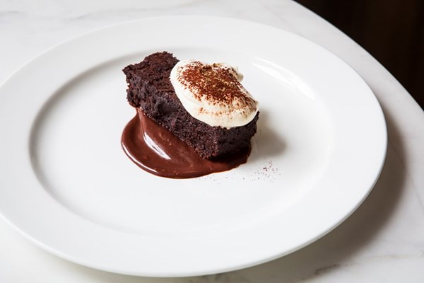  Chocolate mousse cake with liquorice ganache and sweet cream
