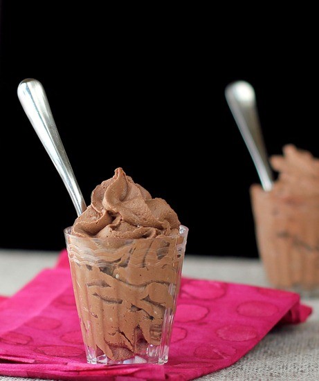 Chocolate mousse frosting (or chocolate mousse)
