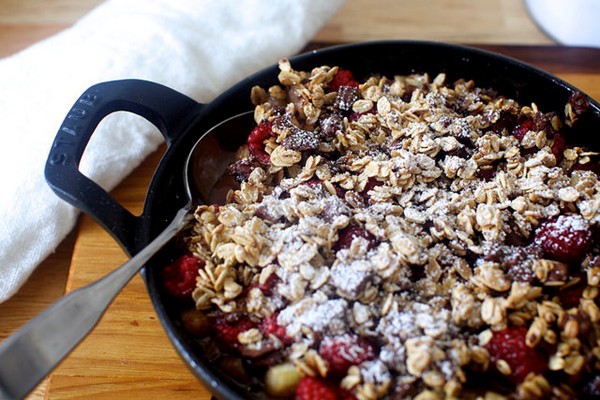 Chocolate oat crumble