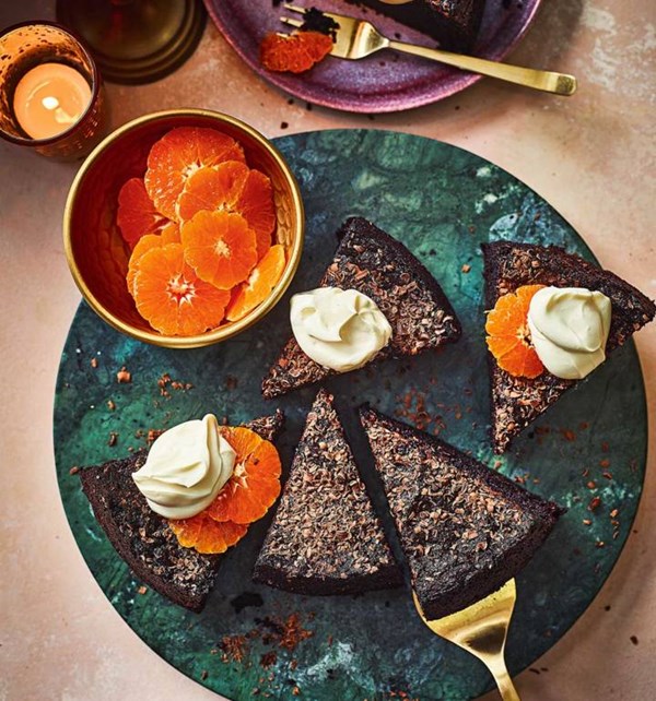 Chocolate olive oil cake [Fede Pollame]