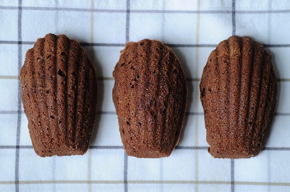 Chocolate-orange madeleine cookies