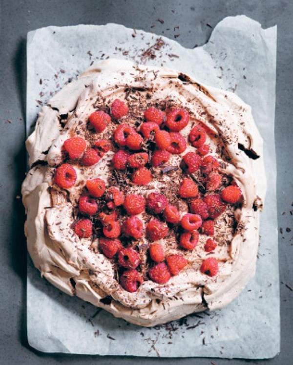 Chocolate Pavlova with raspberries 