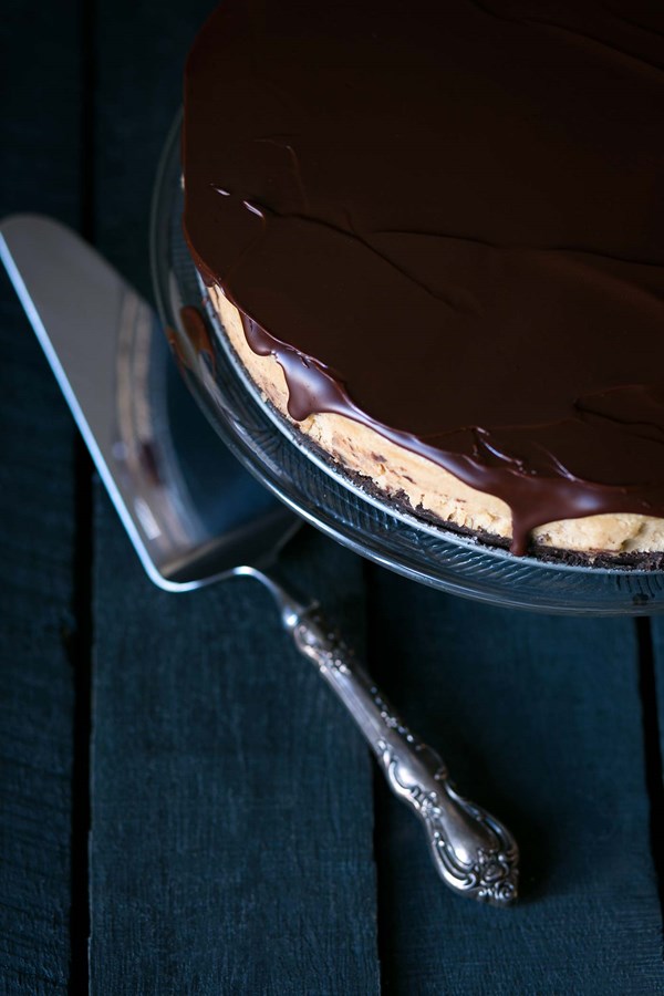Chocolate peanut butter cheesecake