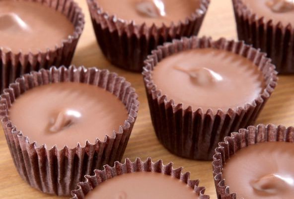 Chocolate peanut butter cups