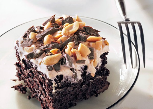 Chocolate-peanut butter fun cake