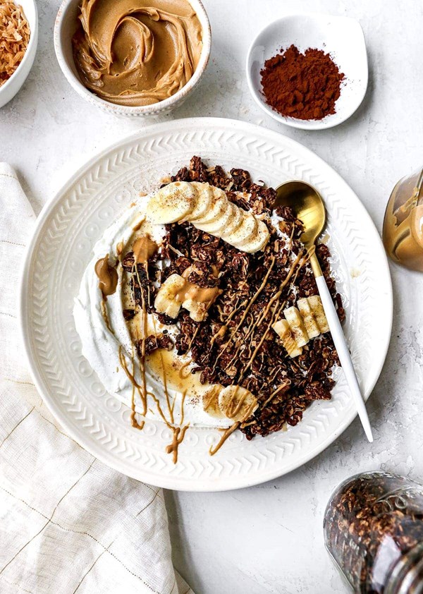 Chocolate peanut butter granola