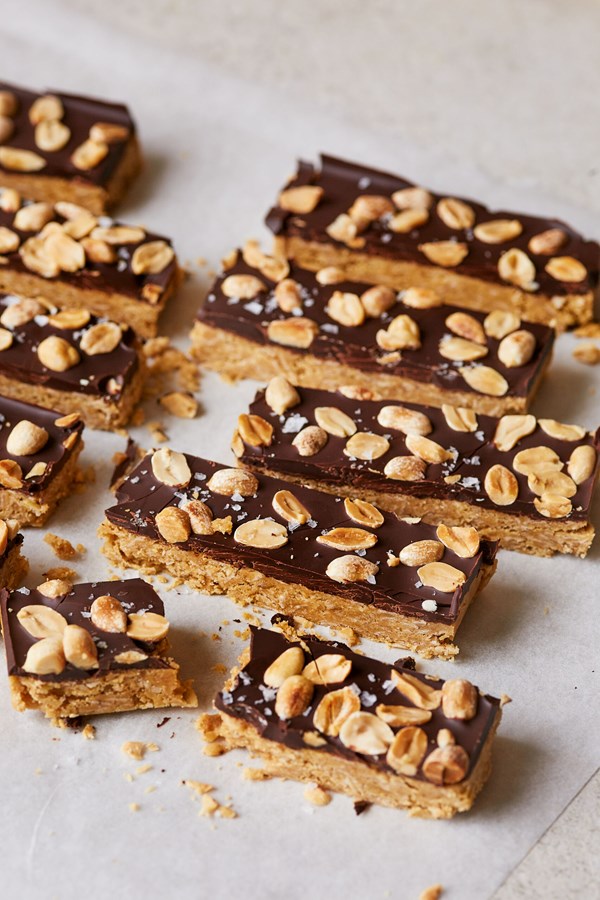 Chocolate peanut butter (no-bake) bars