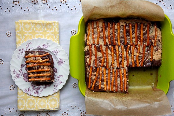 Chocolate peanut butter pretzel brownies