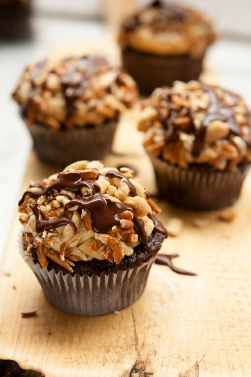 Chocolate peanut butter pretzel cupcakes