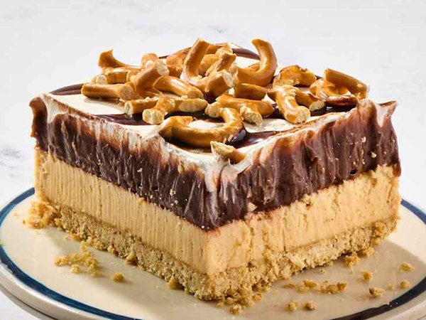 Chocolate peanut butter pretzel delight