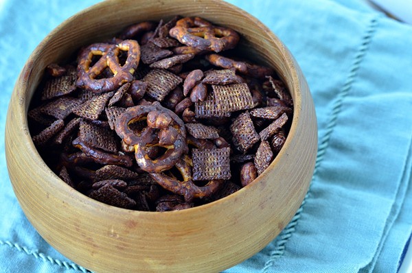 Chocolate-peanut Chex mix
