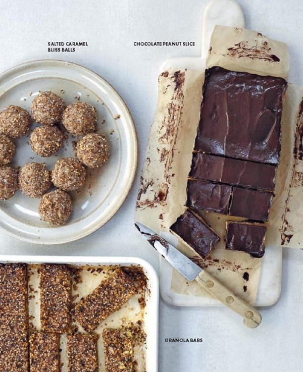 Chocolate peanut slice