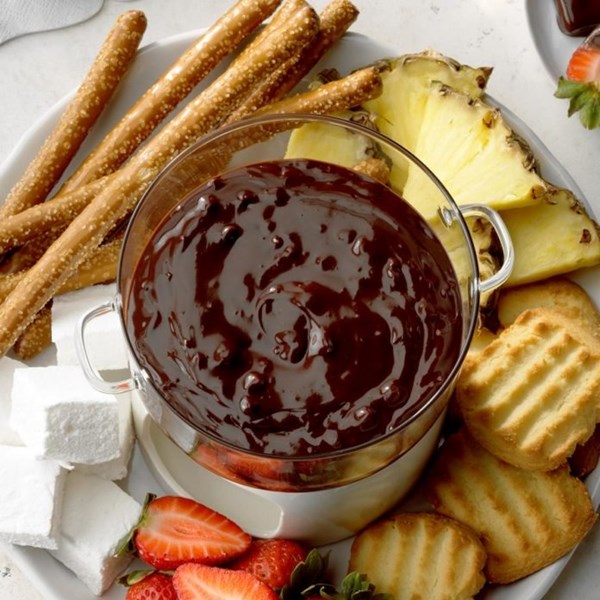 Chocolate pecan fondue