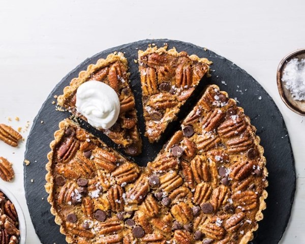 Chocolate-pecan tart