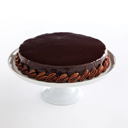 Chocolate-pecan torte