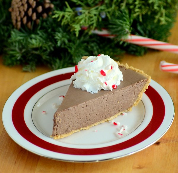 Chocolate peppermint chiffon pie