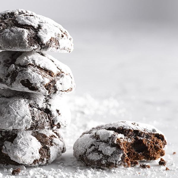 Chocolate peppermint crinkle cookies
