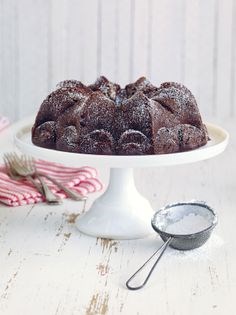 Chocolate persimmon cake