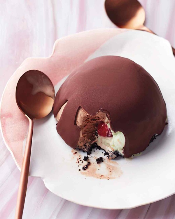 Chocolate-pistachio tartufo